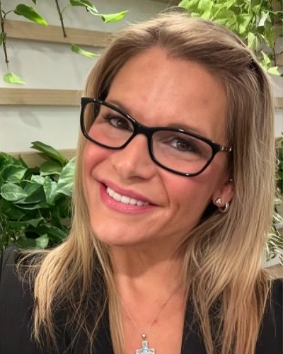 Marie-Lynn